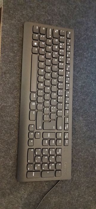 Vendo Teclado e Rato Lenovo (NOVO)