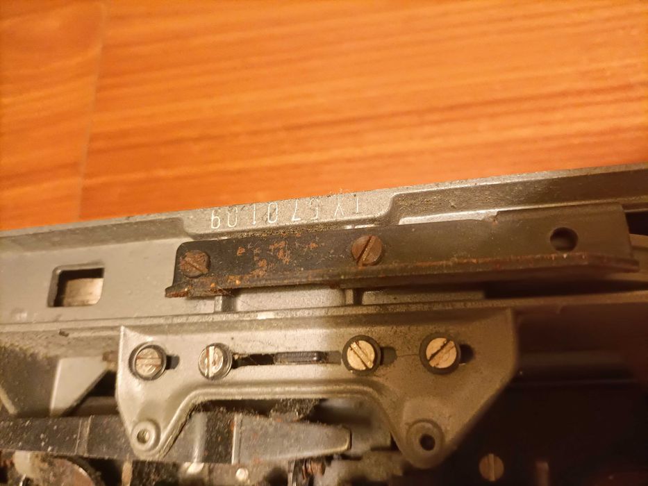 Máquina de Escrever Remington Travel-Riter Deluxe Vintage/Restauro