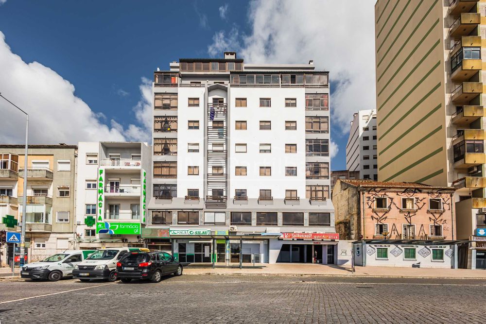 Apartamento T2 em Queluz