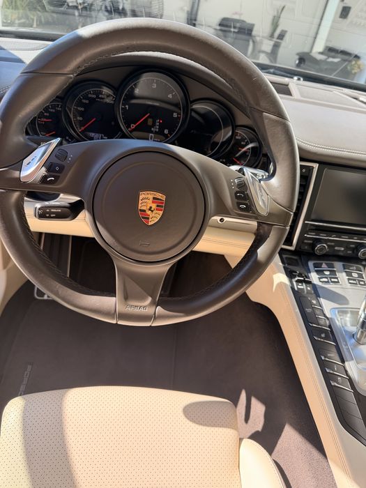 Porsche Panamera 3.0 V6 Diesel Tiptronic – 250 cv – 136.000 km