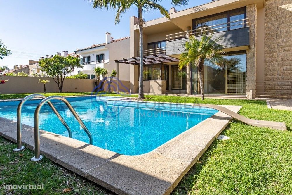 Moradia T4+1 Matosinhos, com Piscina, Terraço, Salão de jogos, Garagem