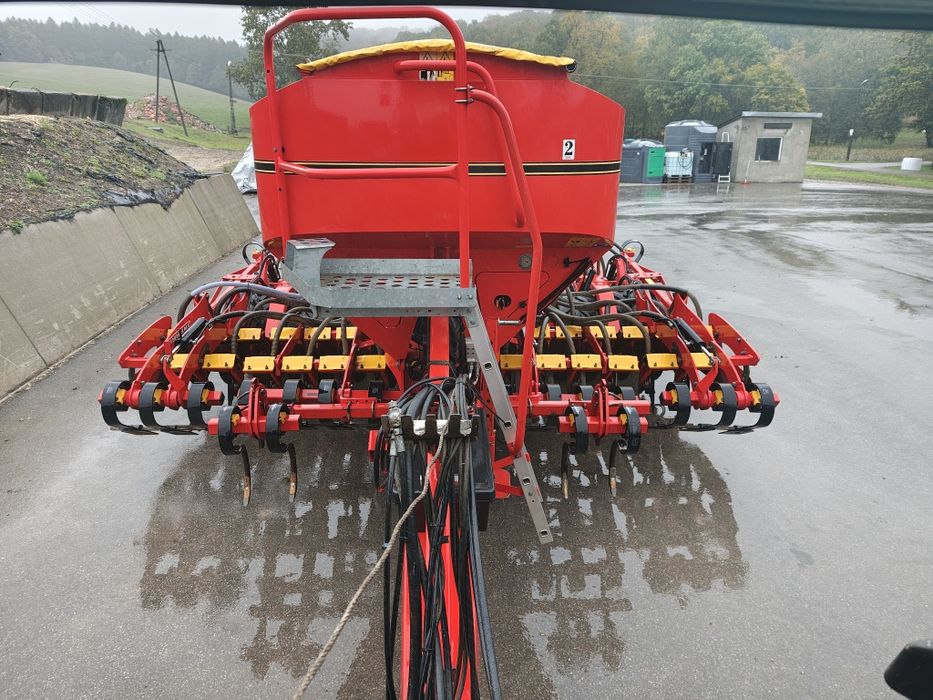 Vaderstad Spirit 400C z podsiewem nawozu 4m rzepak zboża soja trawy
