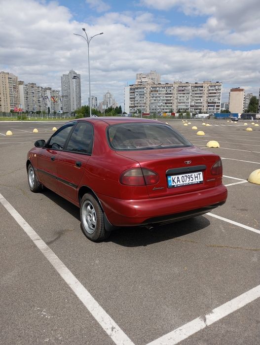Део Ланос 2004 року