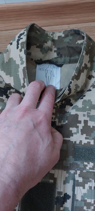 Продам военные куртки.