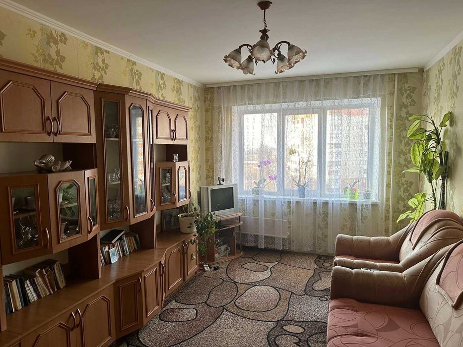 5-кімнатна квартира