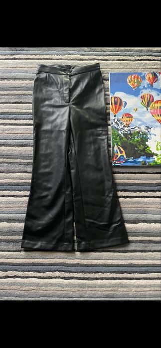 Кожанные женские штаники клёш