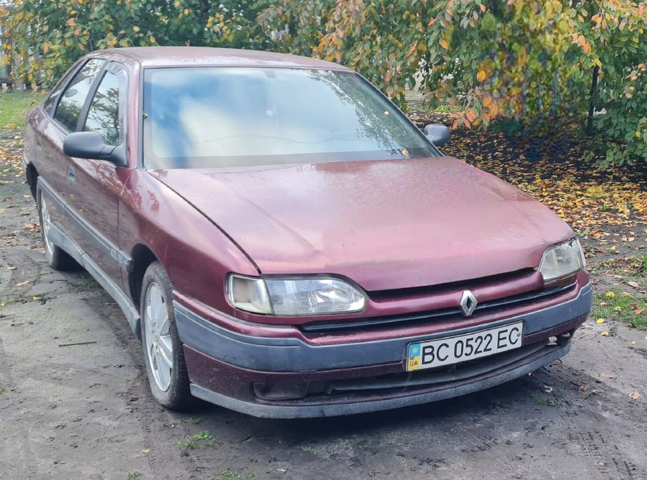 Renault Safrane.