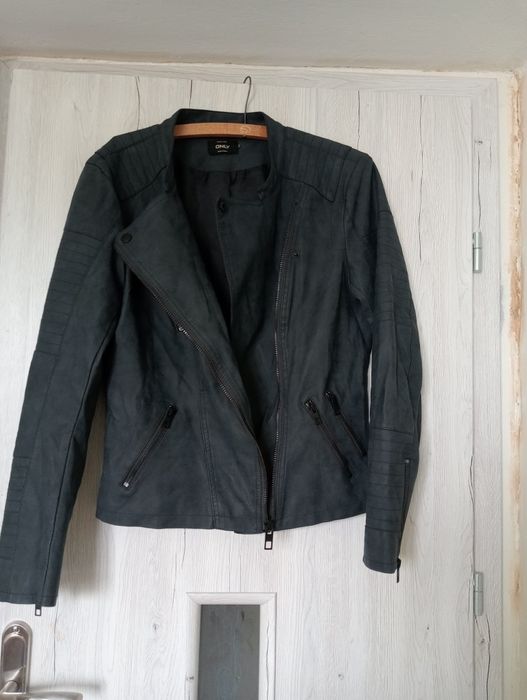 Damska kurtka skórzana (eko)