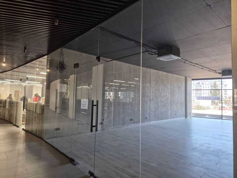 Оренда комерційного приміщення 75м2 в ЖК Crystal