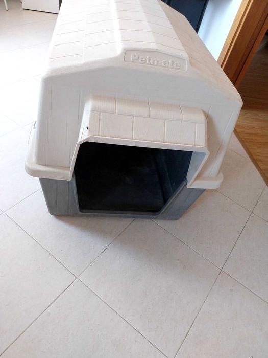 Casota para cão usada