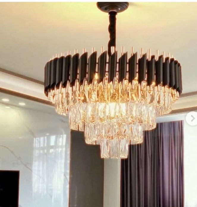Крутезна Підвісна люстра