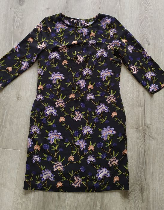 Sukienka w kwiaty  H&M rozmiar 36/S
