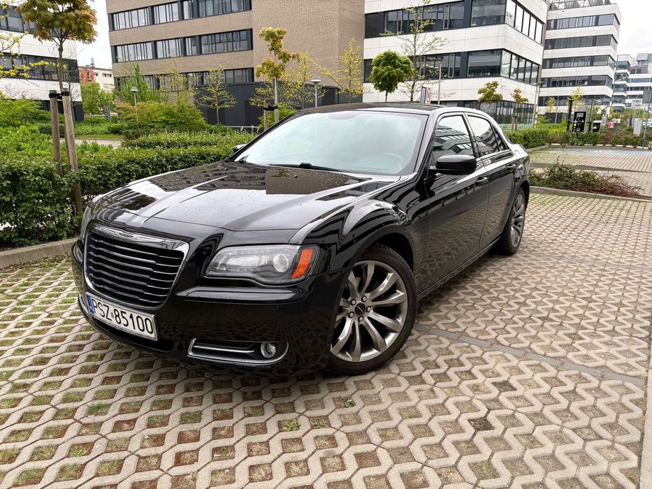 Chrysler 300s Chrysler 300s // 125 000 przebiegu // 3.6 V6 // 300 KM // Czarny