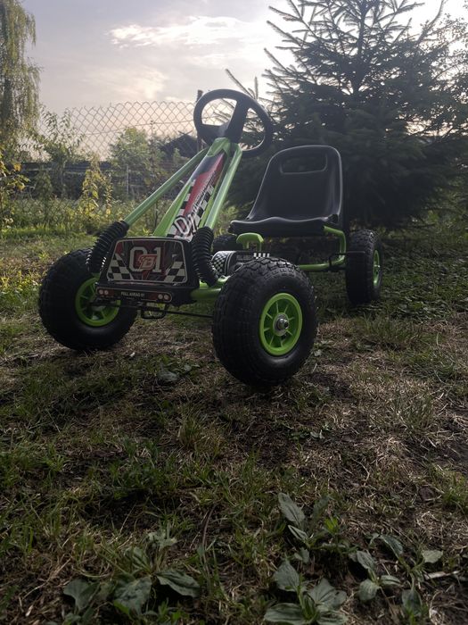 Дитячий педальний карт Go-Kart, надувні колеса, стан нового