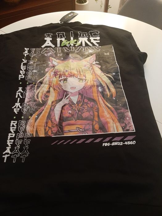 Idealny prezent nowa bluza Anime Fishbone z metką na prezent