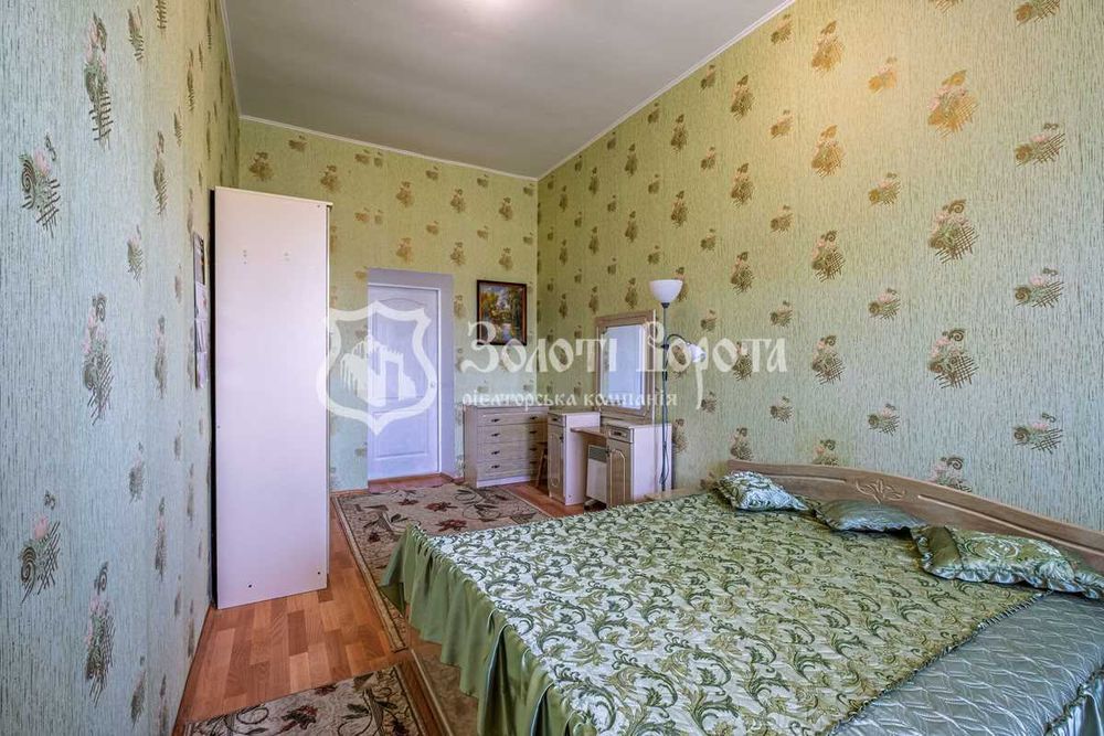 Велика 2-кімнатна квартира 90 м², пров. Бабкіна 13, м. Бориспіль
