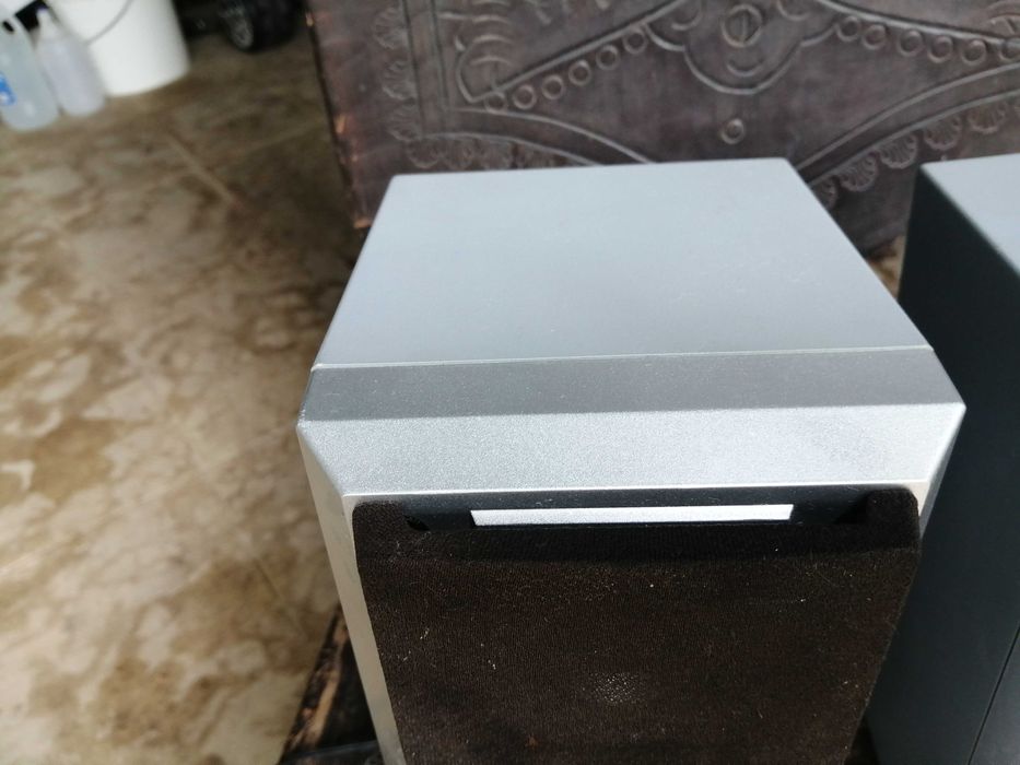 conj 2 colunas pequenas de aparelhagem