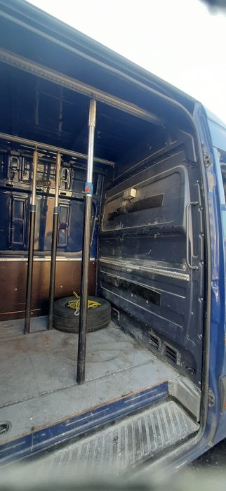 Wynajem samochodów dostawczych ,busów , osobowych, lawet kontenerów