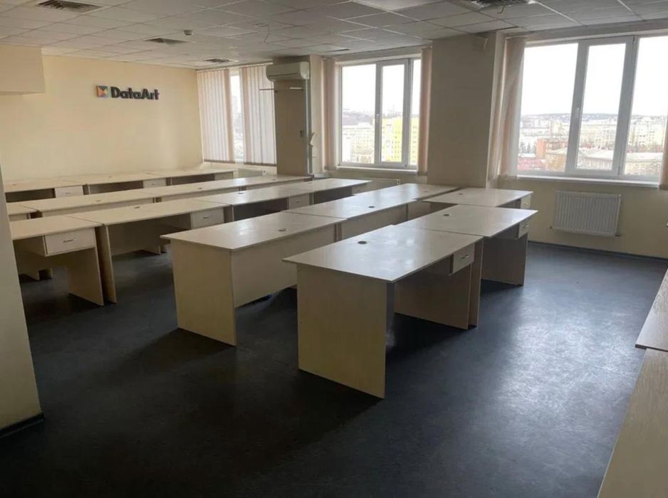 Стол менеджера и руководителя в количестве