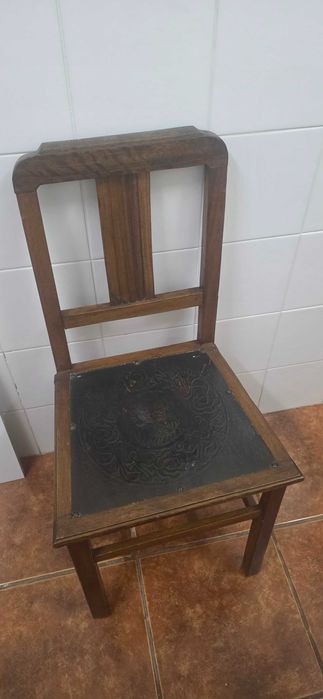 cadeira  estilo antigo