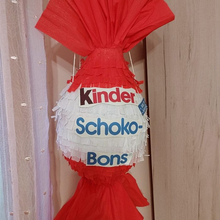 Schoko-Bons piniata urodzinowa