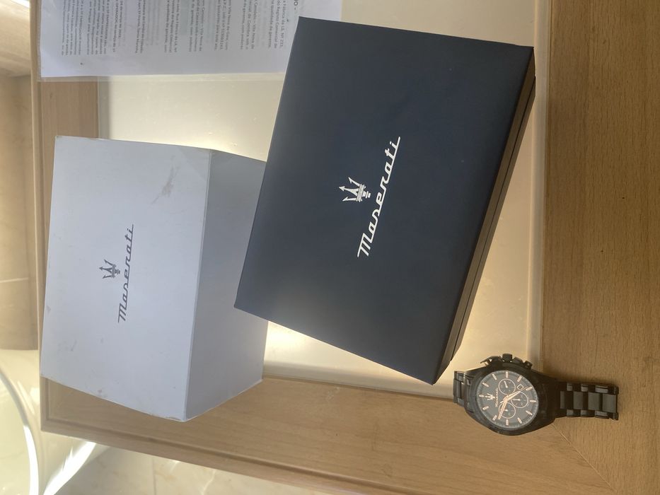 Relógio Maserati com caixa