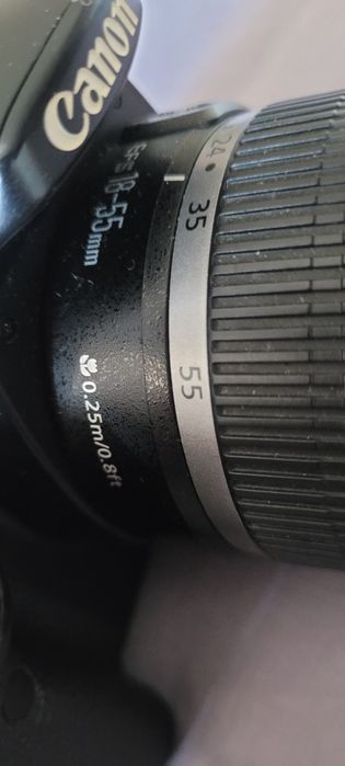 Камера,Canon EOS 450D с объективом EF-S 18-55mm IS.