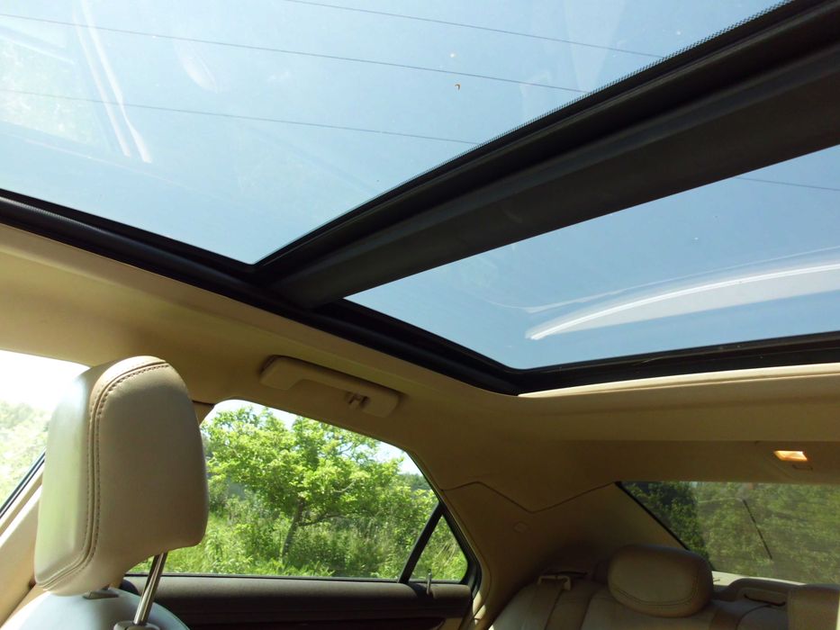 samochód cadilac cts 3.6
