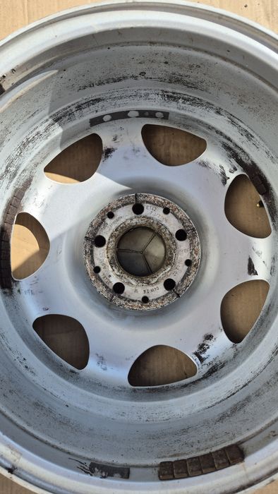 Felgi aluminiowe 4sztuki 16" 5x112 et42 7,5J otwor 66,6
