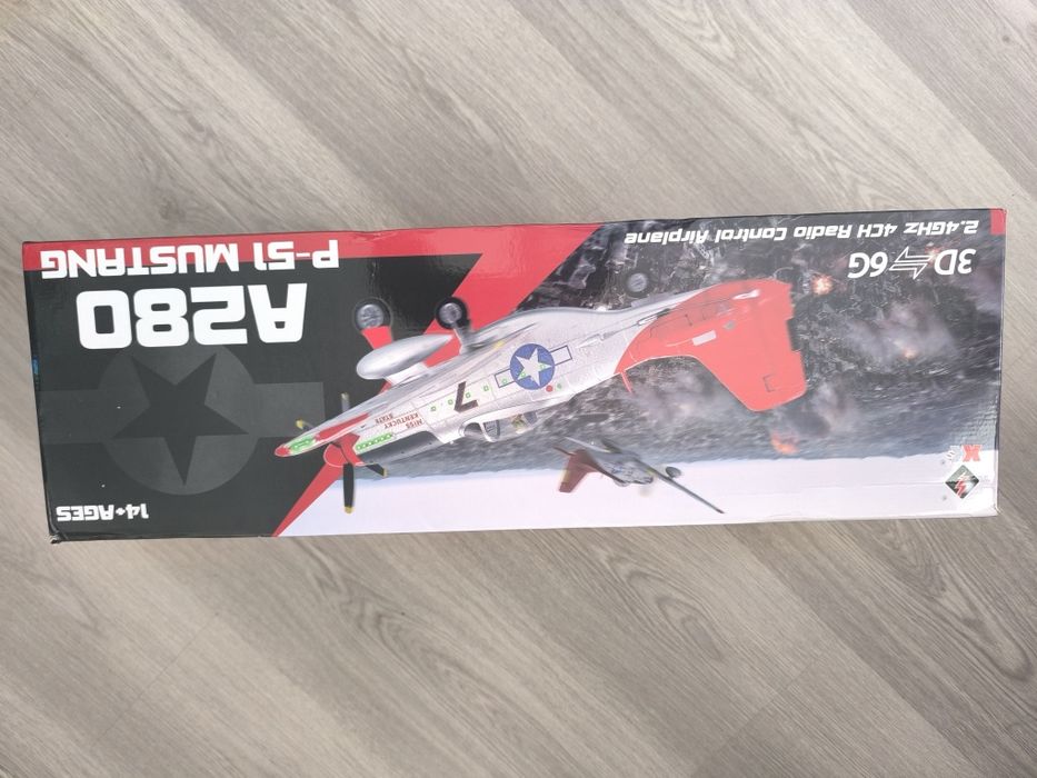 Avião RC Mustang P-51