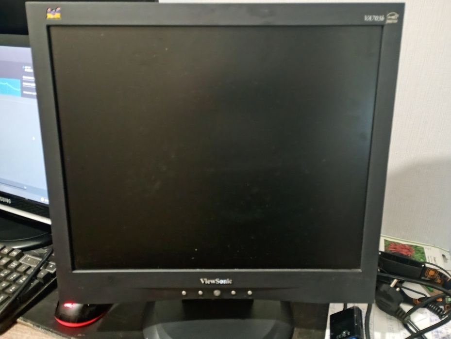 Монітор 17" ViewSonic VA703b + перехідник HDMI (робочий)