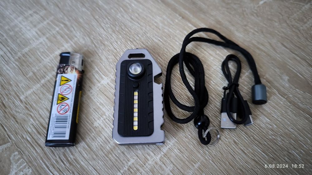Nowa latarka brelok z USB - metalowa - różne funkcje