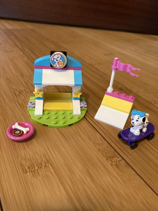 Zestaw LEGO- piesek na deskorolce