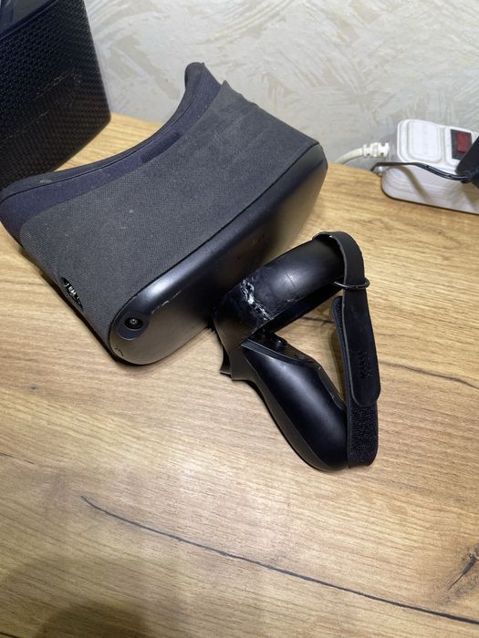 Oculus Quest 1 128 гб полностью рабочий