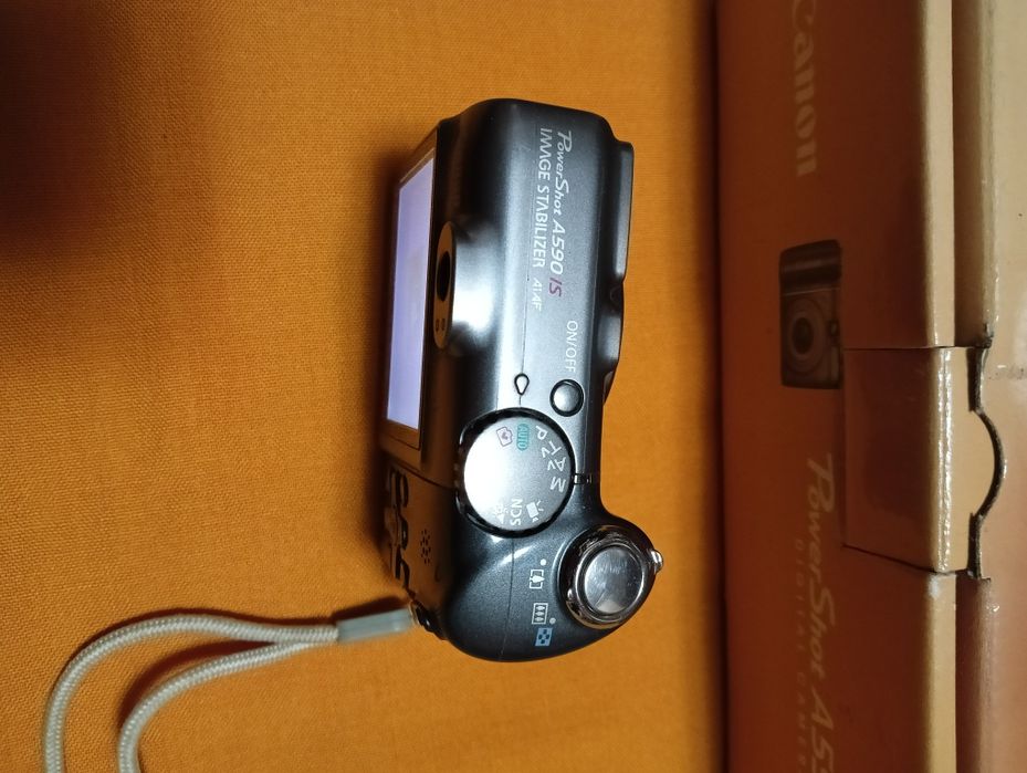 Фотоаппарат Canon PowerShot A590 IS.