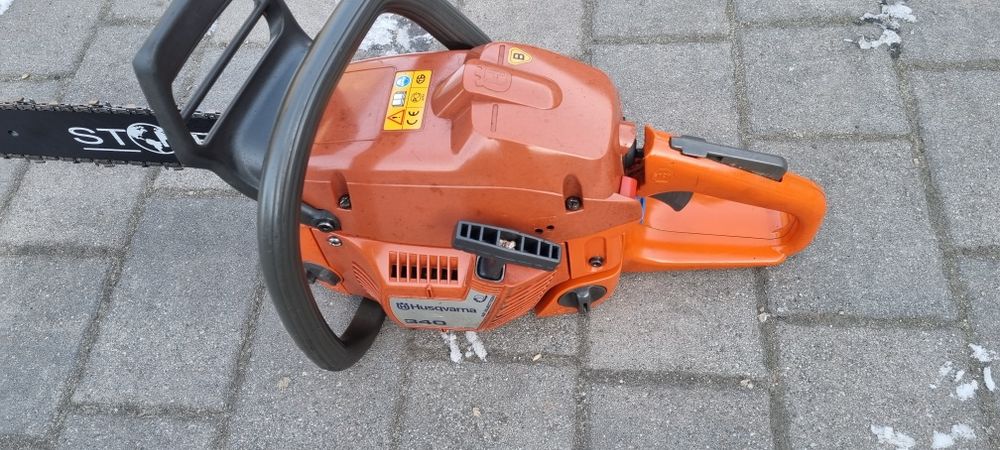 Sprzedam piłę husqvarna 340 w fajnym stanie Moc  2.7KM