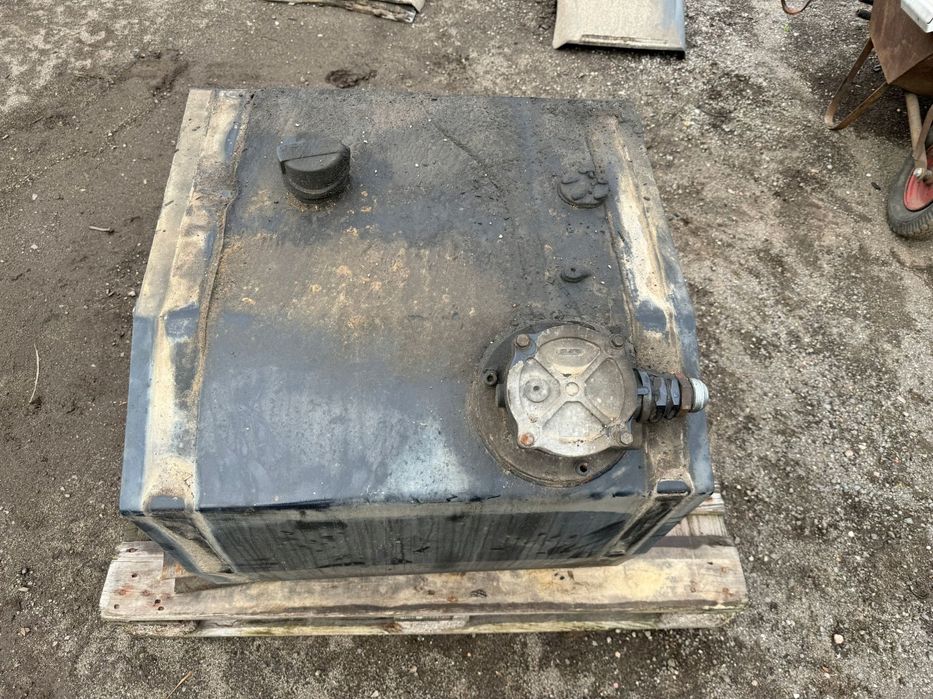 zbiornik oleju hydraulicznego