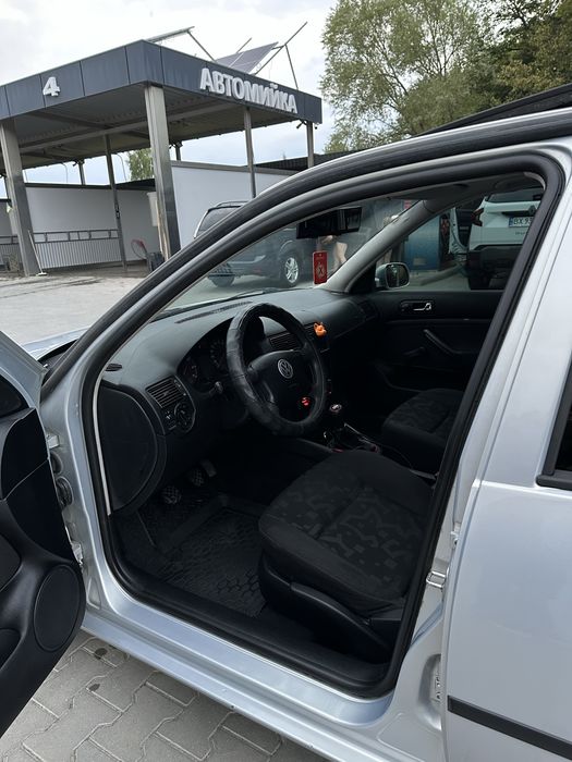 Продам Volkswagen Golf 4