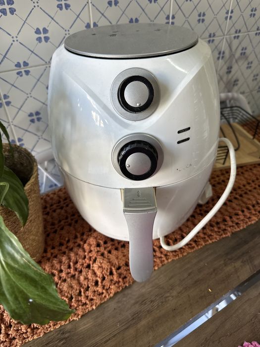 Air fryer usada mas em bom estado