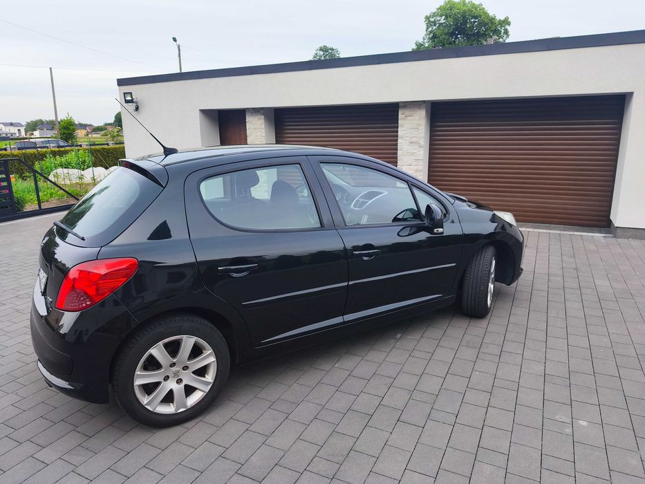 Peugeot 207  1.6