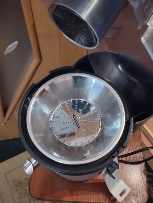 Соковыжималка Филипс Philips HR1861