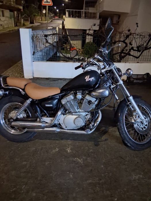 Excelente moto Virago 250