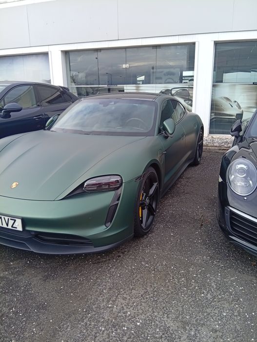 Porshe taycan 4s único