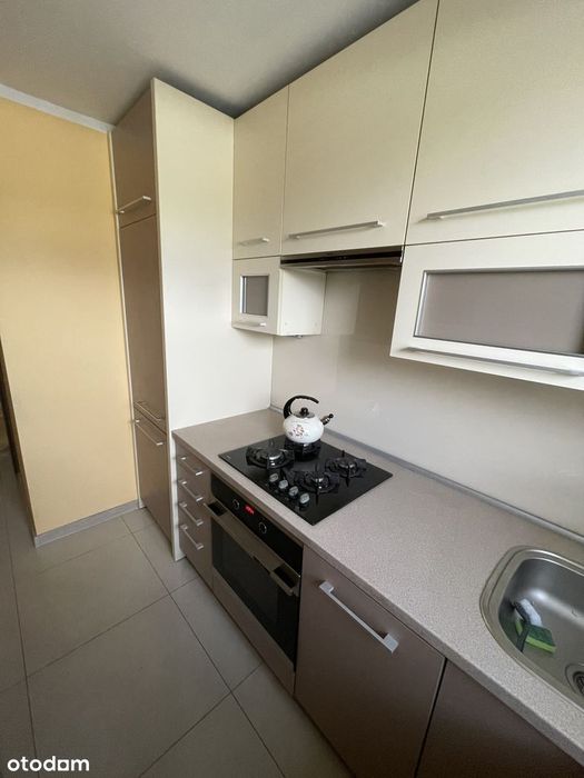 3 pokoje, 61m2 na sprzedaż, parking za szlabanem, bez pośredników