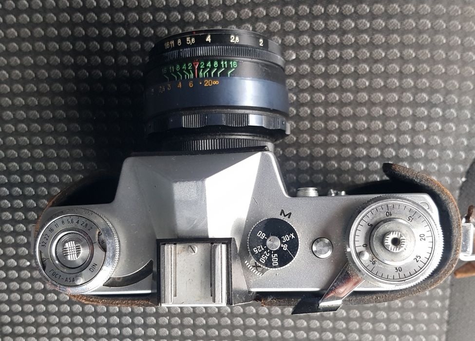 Aparat fotograficzny Zenit E plus kabura