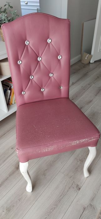 Krzesło różowe Ludwik glamour kryształki kryształy