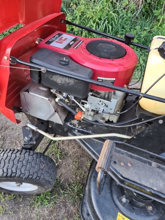 Traktorek kosiarka MTD B10 silnik Briggs&stratton  11.5KM