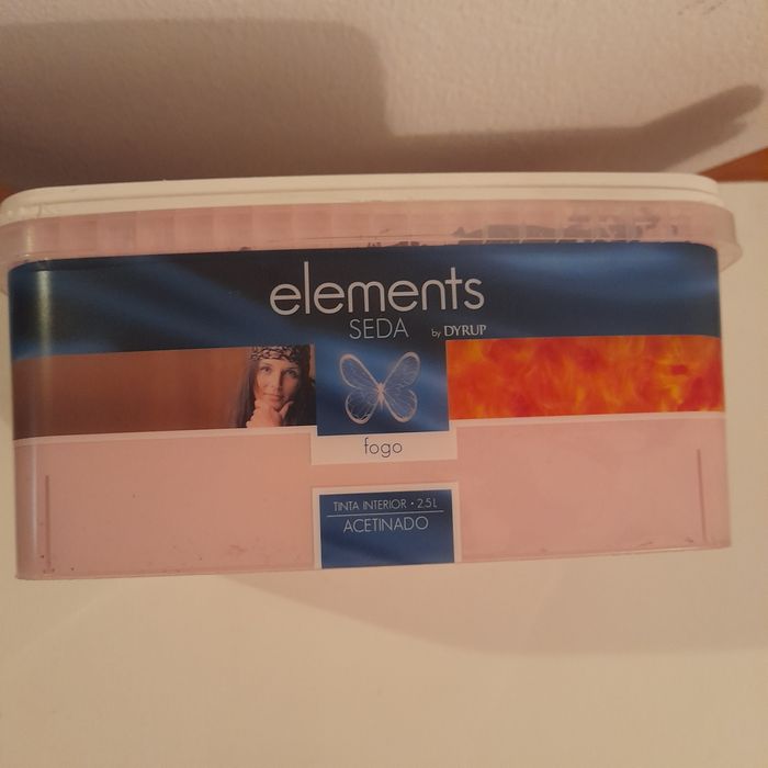 Tintas azul e rosa primario