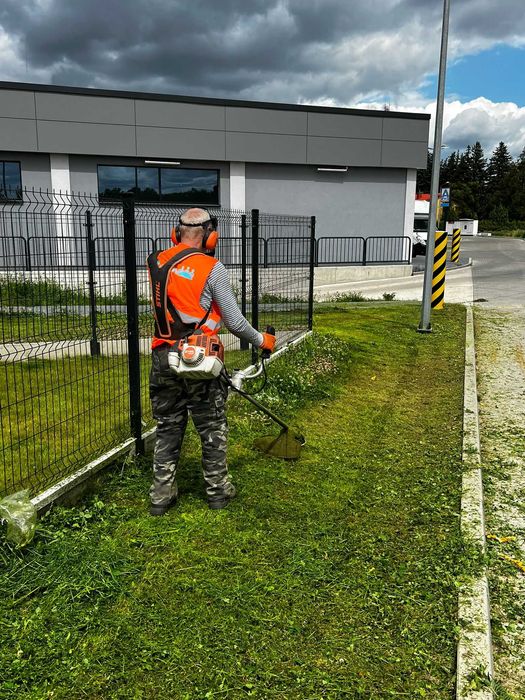 Sprzątanie biur, lokali, firm, instytucji.
