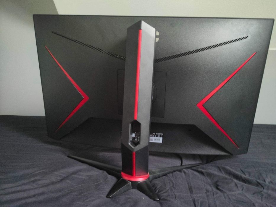 Monitor AOC na części uszkodzony